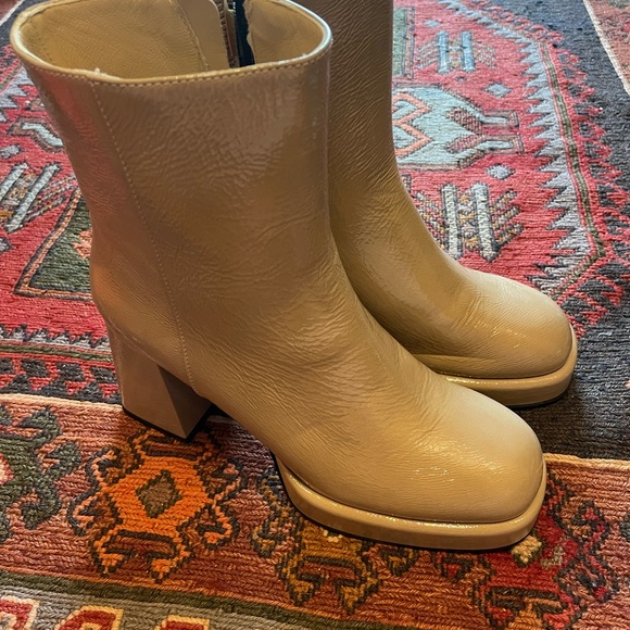 Martina Platform Ankle Boot NEW Crinkle Patent Italy Size 38.5/9.5 - Picture 4 of 9